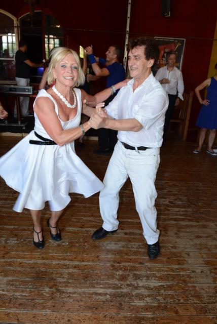 min 2015 08 30 station danse 181